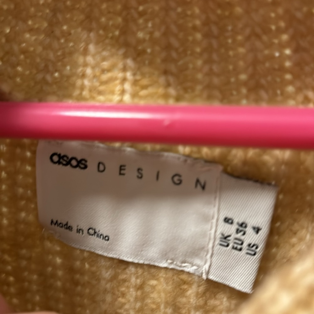 ASOS design beige chunky sweater - Picture 3 of 3